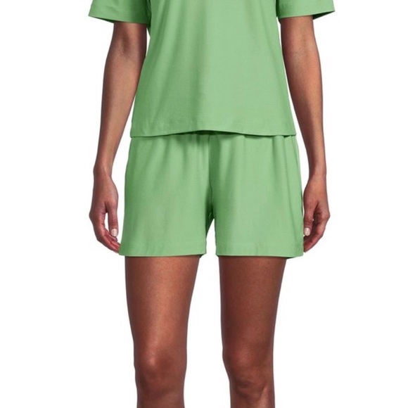 Lissome Women's and Women's Plus Short Sleeve V-Neck Top and Short Set, 2-Piece - Picture 3 of 4